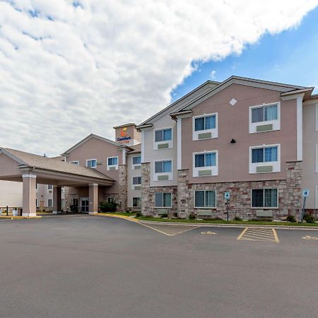Comfort Suites Delavan - Lake Geneva Area Bagian luar foto